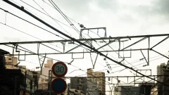 Crossing Wires